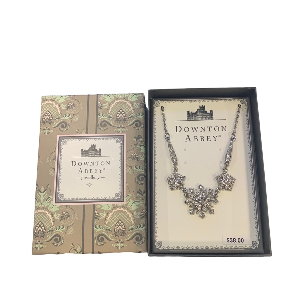 Downtown Abbey Jewellery Necklace